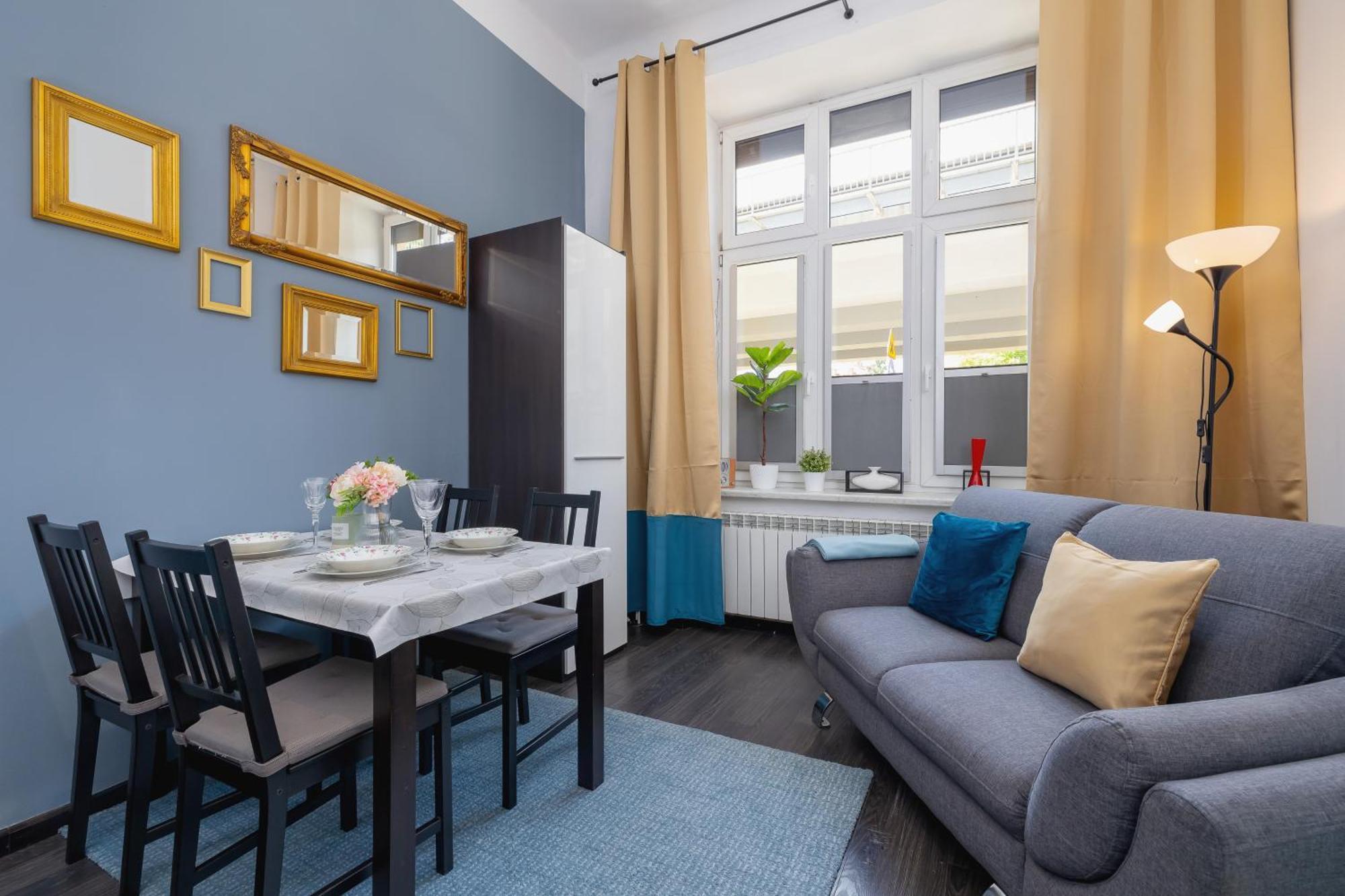 Apartment Z Balkonem Blisko Starego Miasta By Renters *