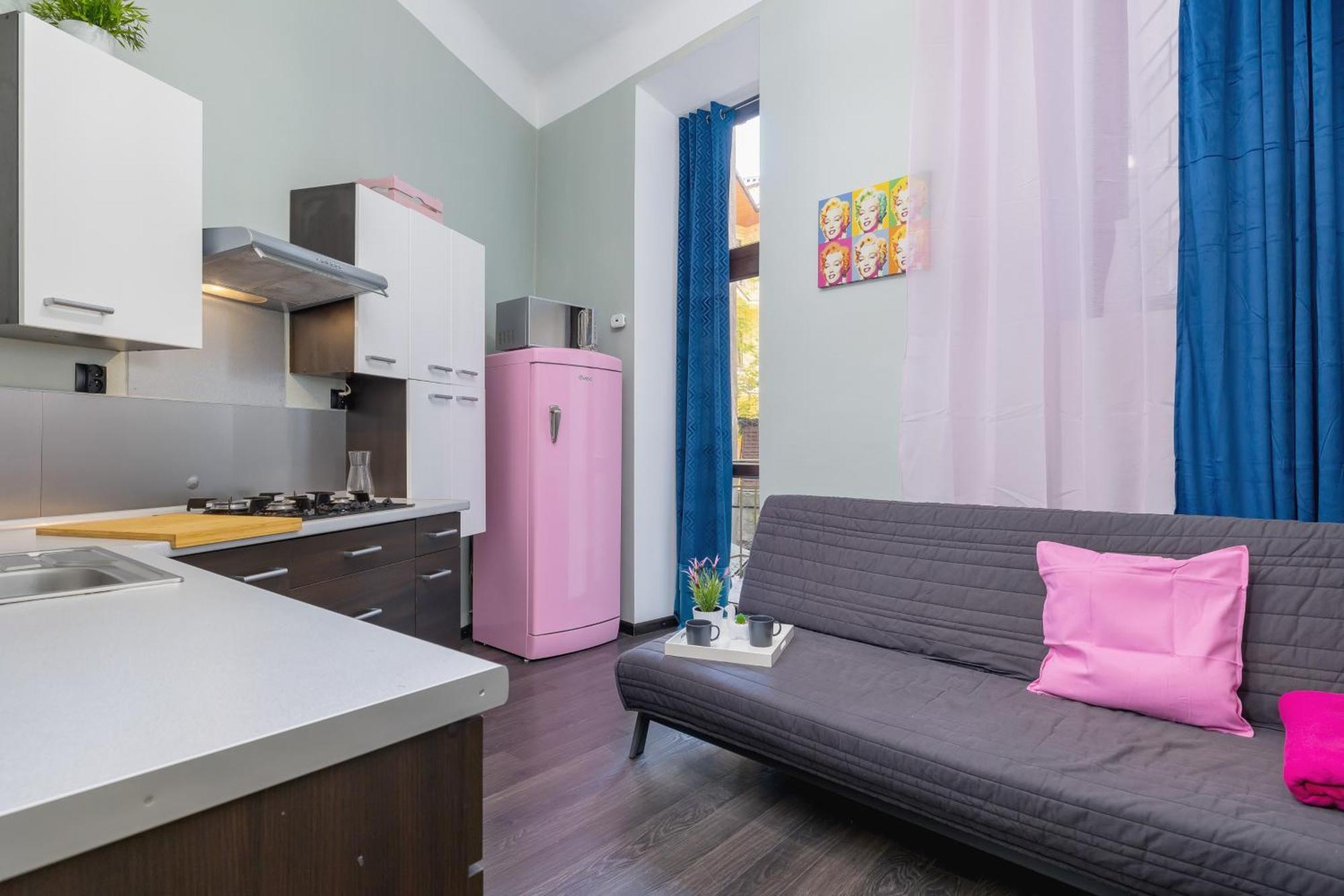 Z Balkonem Blisko Starego Miasta By Renters Apartment